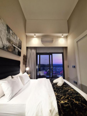 Top Floor Penthouse - Overlooking Times Square Casino